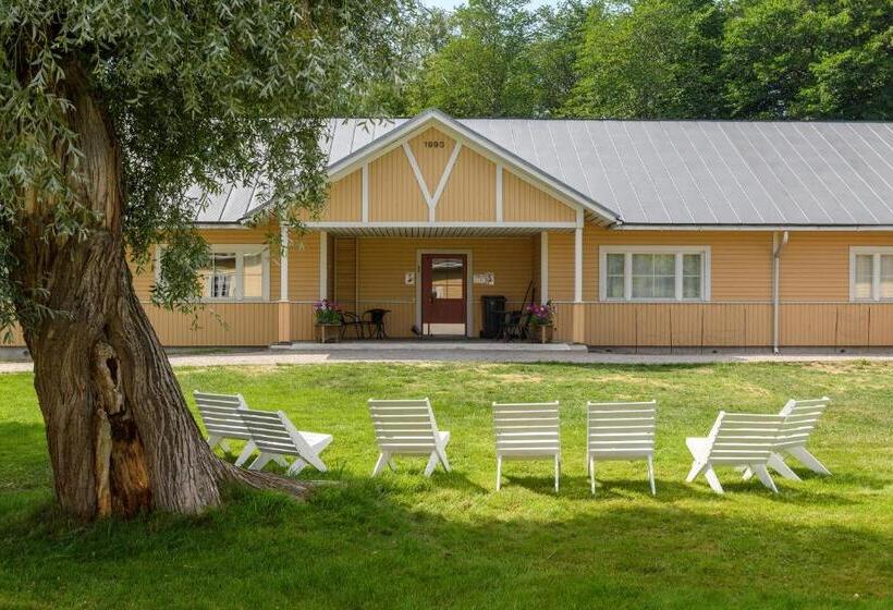 Pension Folkiacenter Gästhem   Vieraskoti   Guesthouse