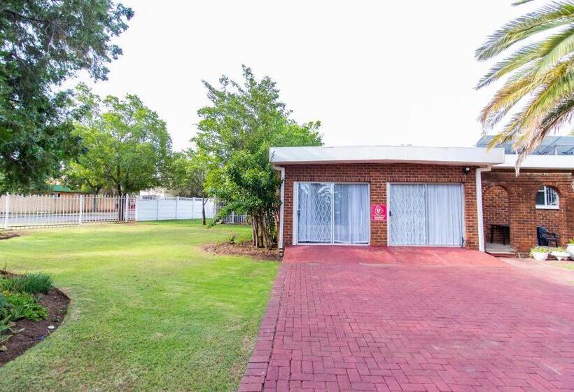 פנסיון Gastehuis 17