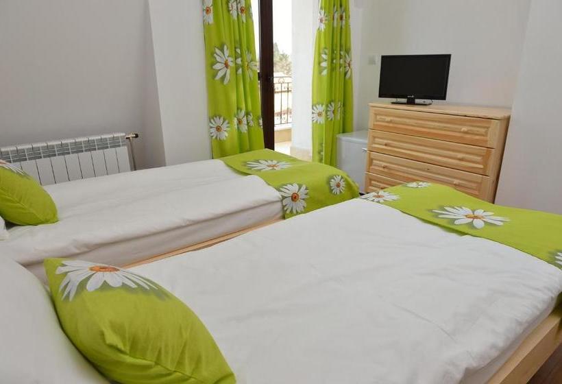 פנסיון Guest House Nocturno