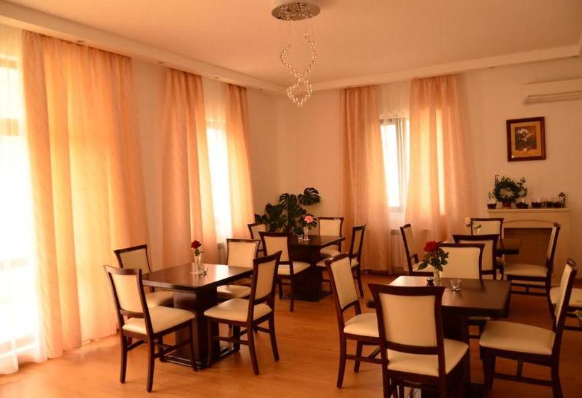 פנסיון Guest House Nocturno