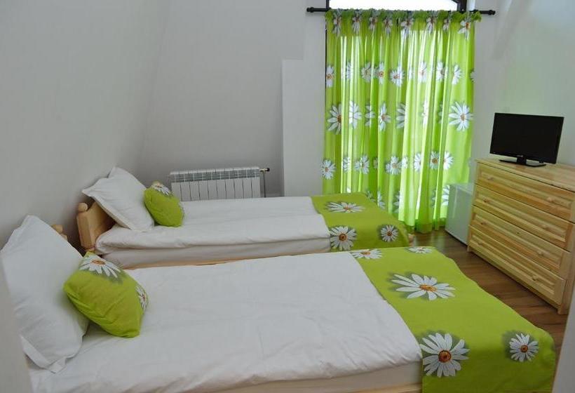 פנסיון Guest House Nocturno