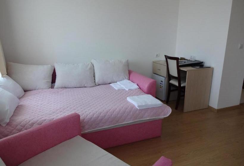 פנסיון Guest House Nocturno