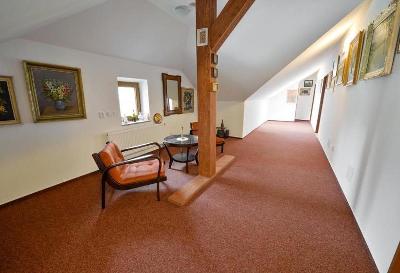 بنسيون S Restaurací Splávek