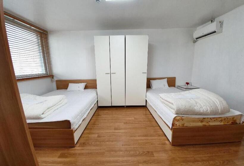 פנסיון Byulbam Guesthouse