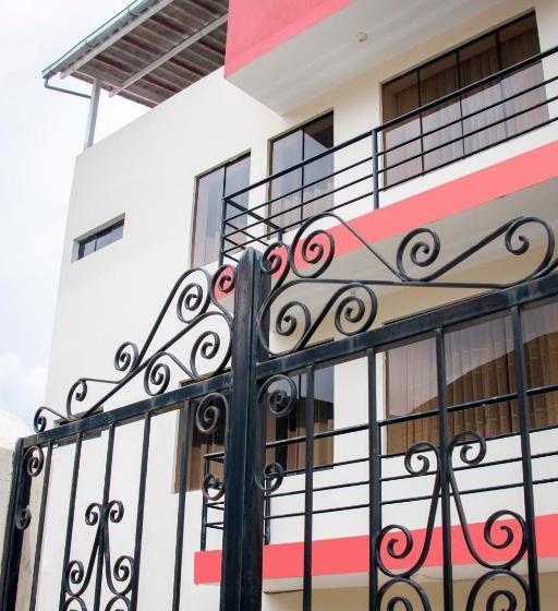 پانسیون Hostal Santa Rosa