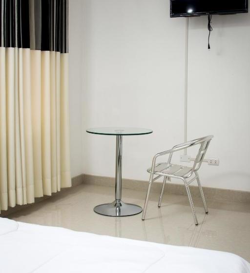 پانسیون Hostal Santa Rosa