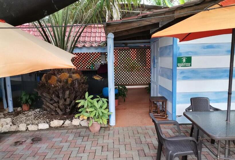 펜션 Hostel Antorchas