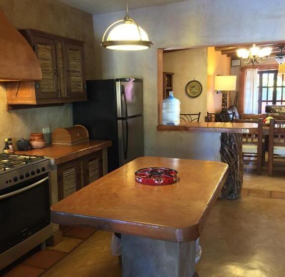 膳宿费 Leo's Baja Oasis