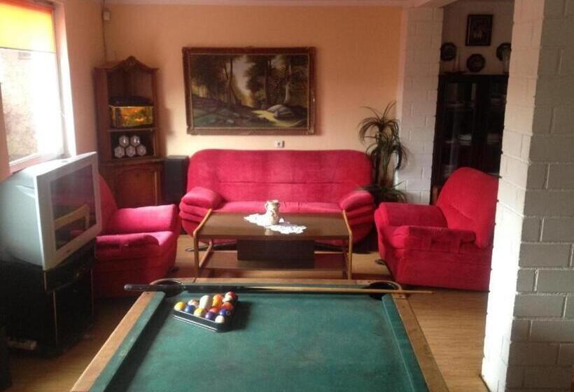 پانسیون Pirtis Prie Neries Jonava