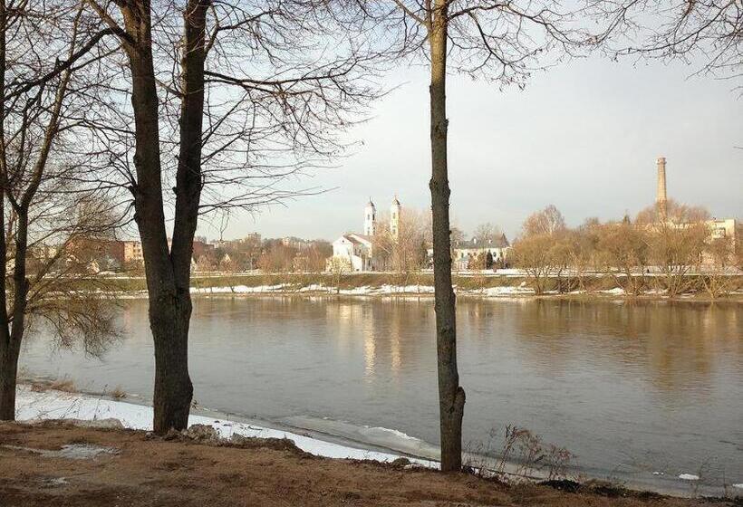 پانسیون Pirtis Prie Neries Jonava