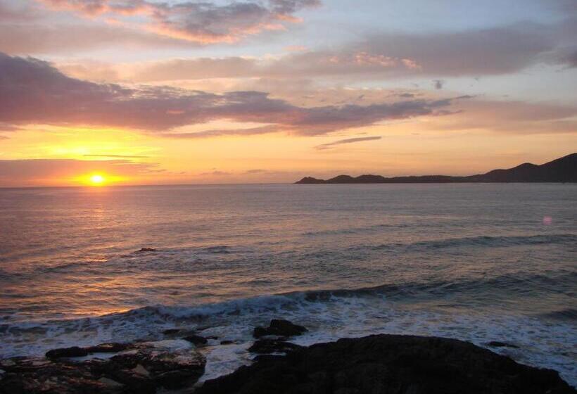 پانسیون Pousada Vô Quintino