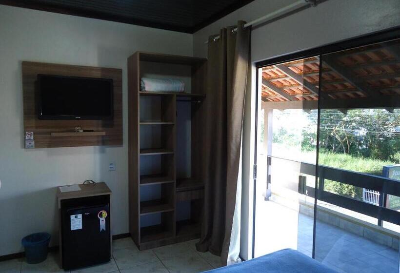 پانسیون Pousada Vô Quintino