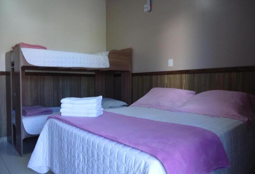 پانسیون Pousada Vô Quintino