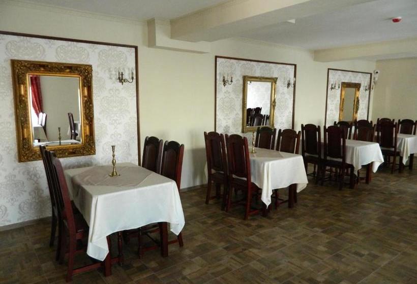 بنسيون Schassburger Tor