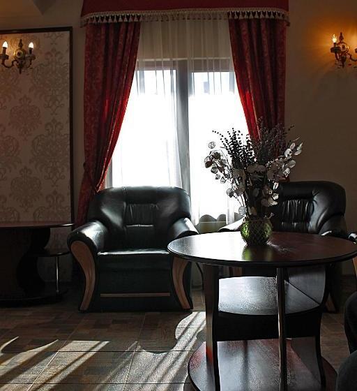 بنسيون Schassburger Tor