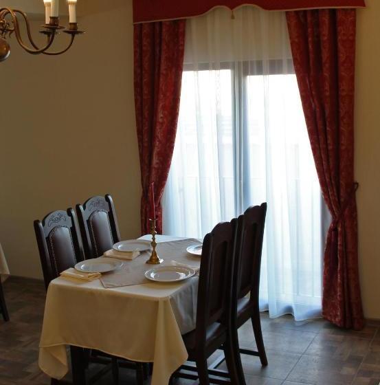 بنسيون Schassburger Tor