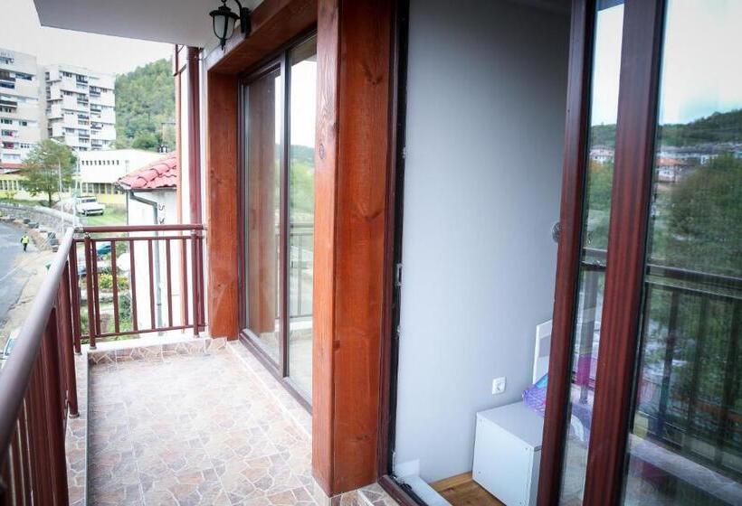 膳宿费 Stanchevata Kashta