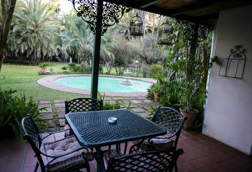 펜션 Three Gables Guesthouse