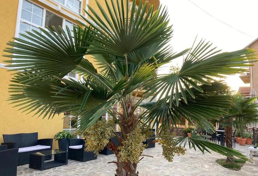 پانسیون Vila Kristina