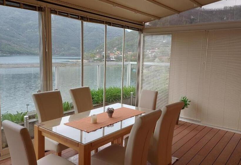 پانسیون Villa Jablanica Lake