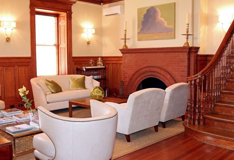 فندق صغير Anchorage 1770