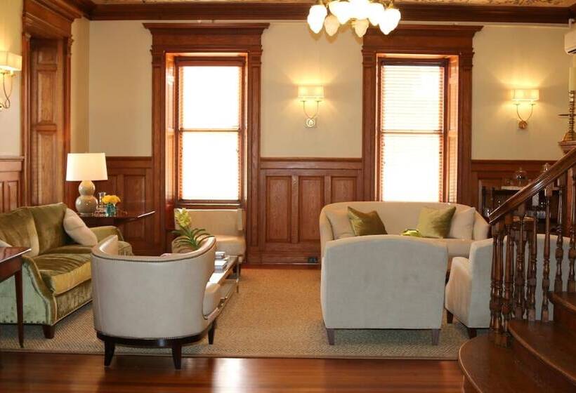 فندق صغير Anchorage 1770