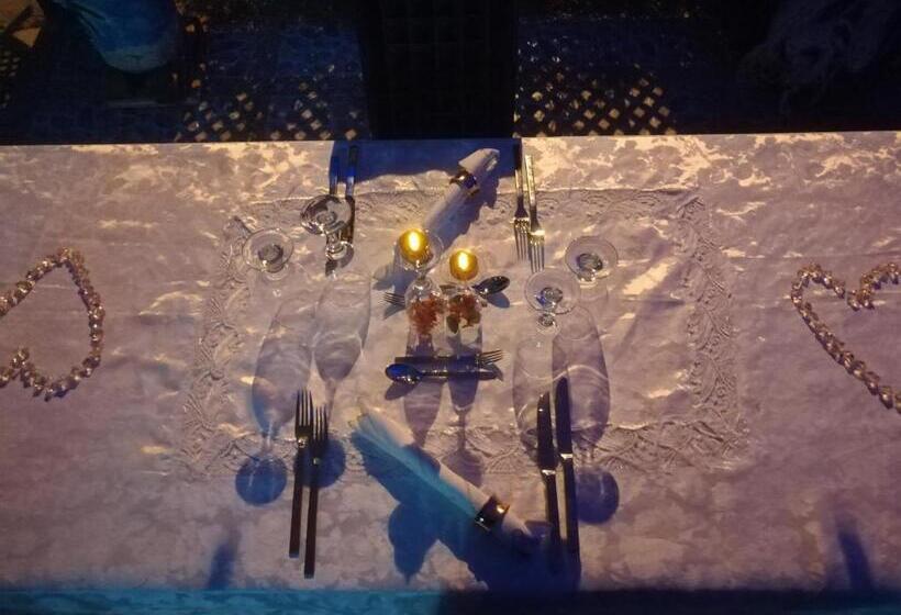 호스텔 Casa Royal Palm Inn