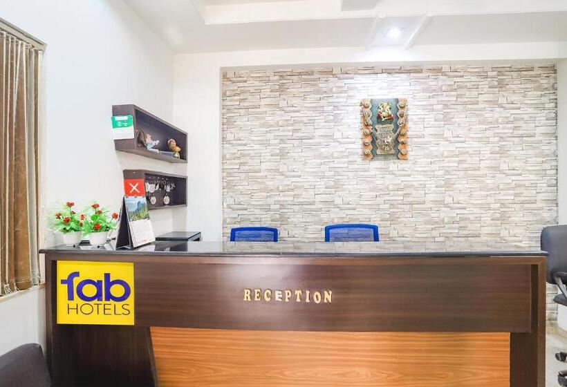 ユースホステル Fabhotel Archanil Apartment   Sitanagar Cricket Ground