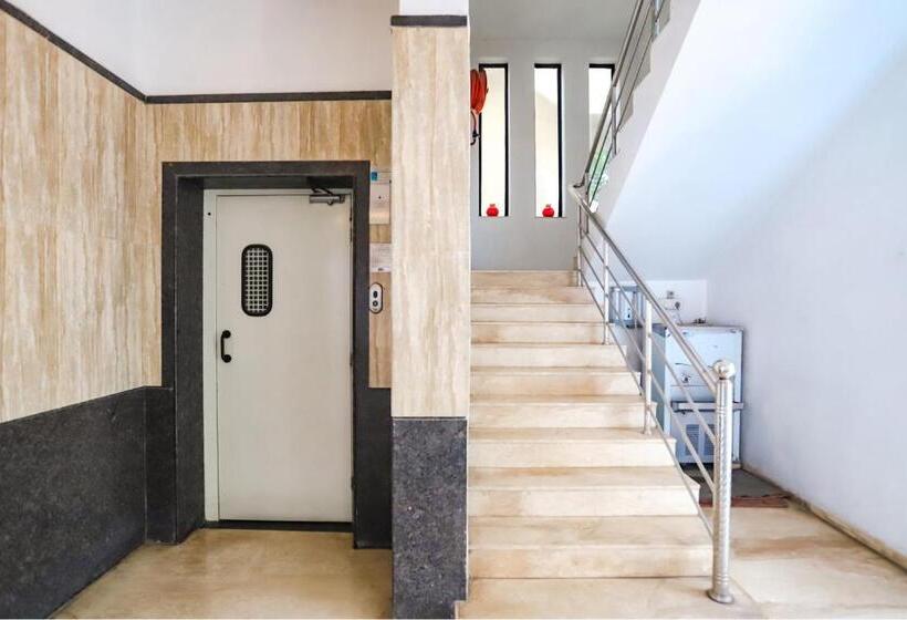 ユースホステル Fabhotel Archanil Apartment   Sitanagar Cricket Ground