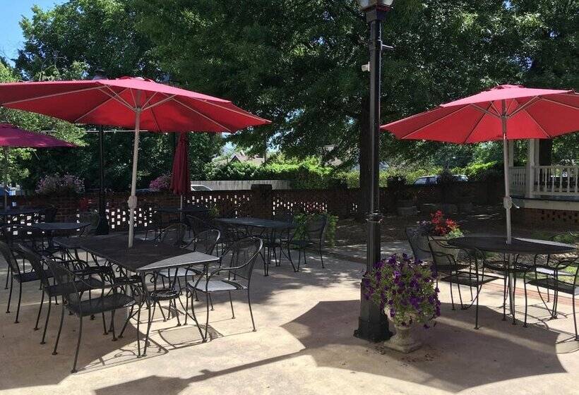 فندق صغير Hale Springs Inn