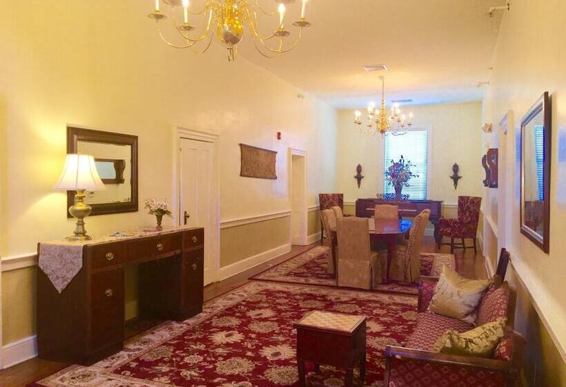 فندق صغير Hale Springs Inn