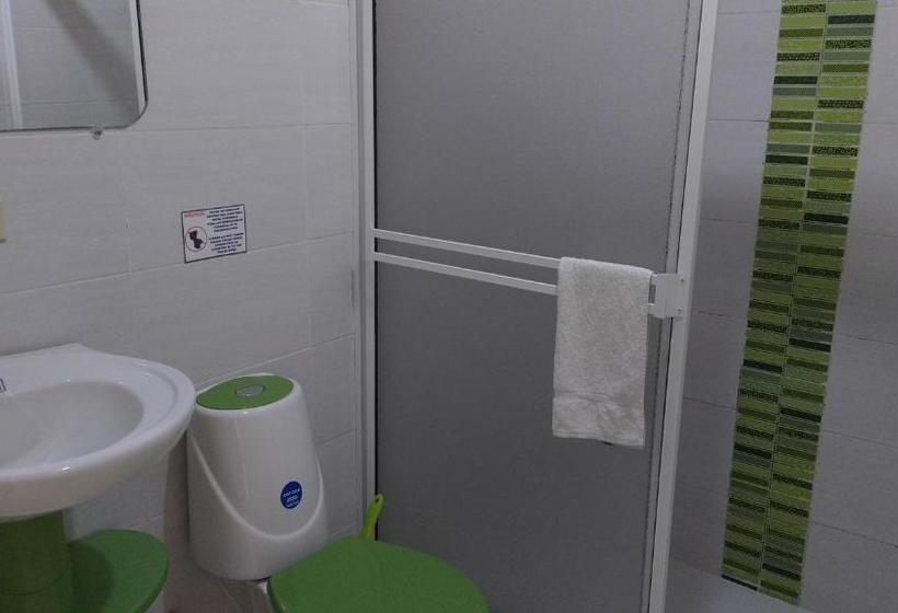 호스텔 Casa Royal Palm Inn