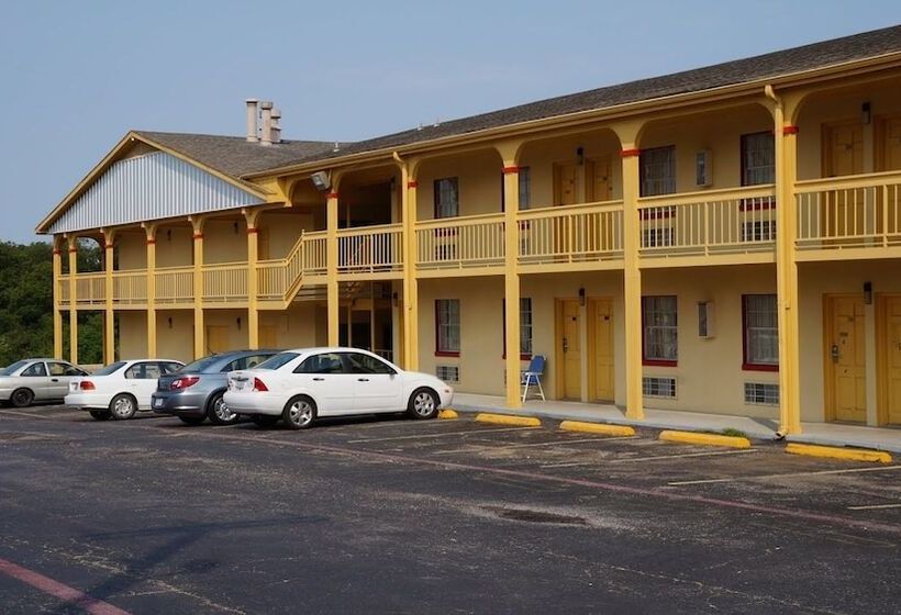 ユースホステル Travelers Inn