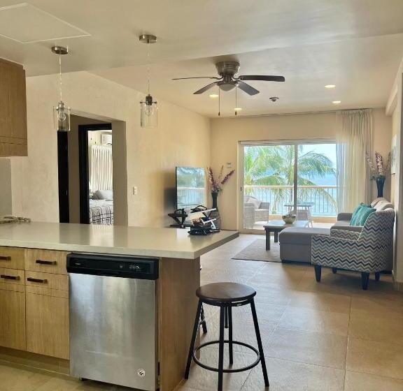 Condo At Krystal Grand Resort