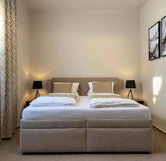 Hardy   Cognac & Pension