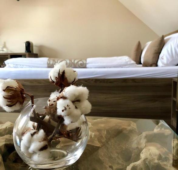 Hardy   Cognac & Pension