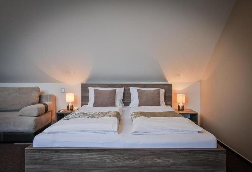 Hardy   Cognac & Pension