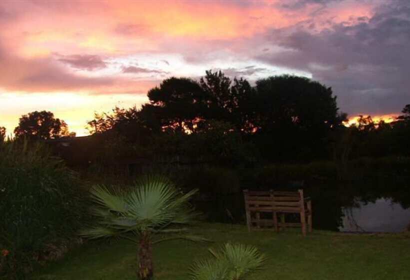 Пансион African Silhouette Guesthouse