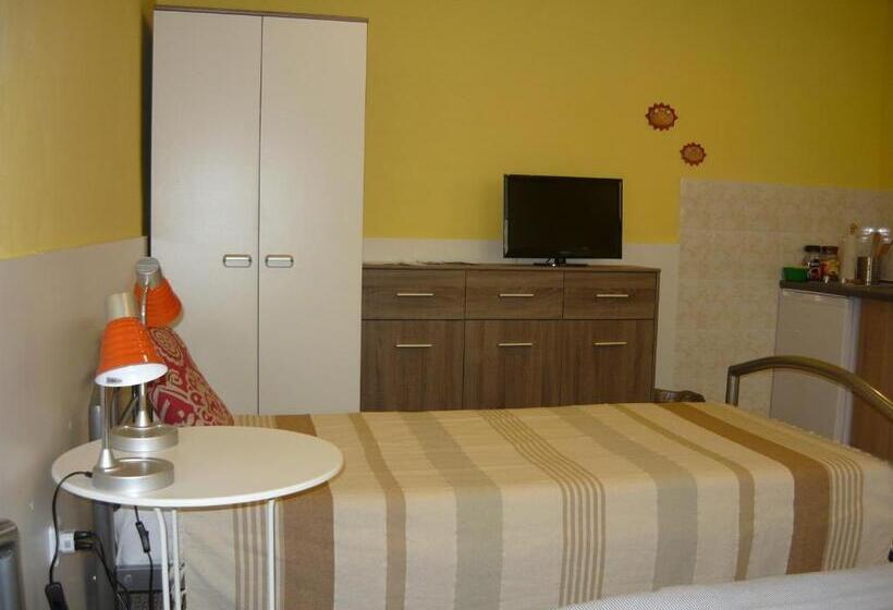 بنسيون Apartments   Penzion Lena