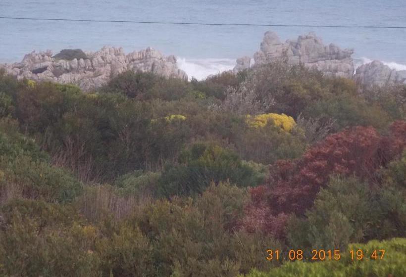 פנסיון Avondsrus Guesthouse