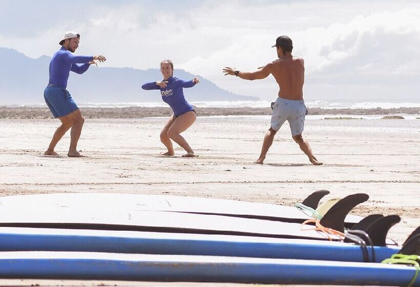 پانسیون Believe Surf & Yoga Lodge Santa Teresa