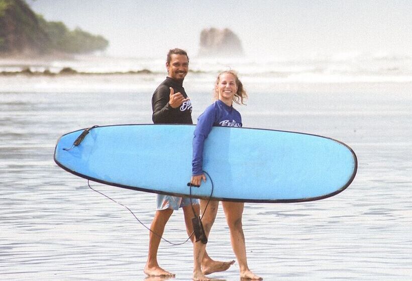 پانسیون Believe Surf & Yoga Lodge Santa Teresa