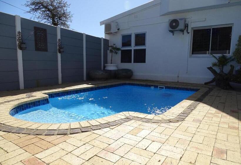 بنسيون Big Skies Guesthouse