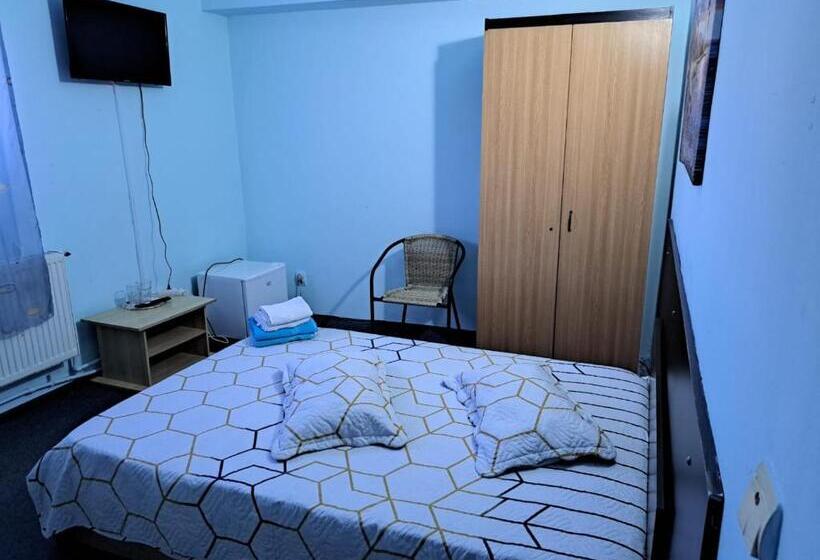 پانسیون Casa Ana