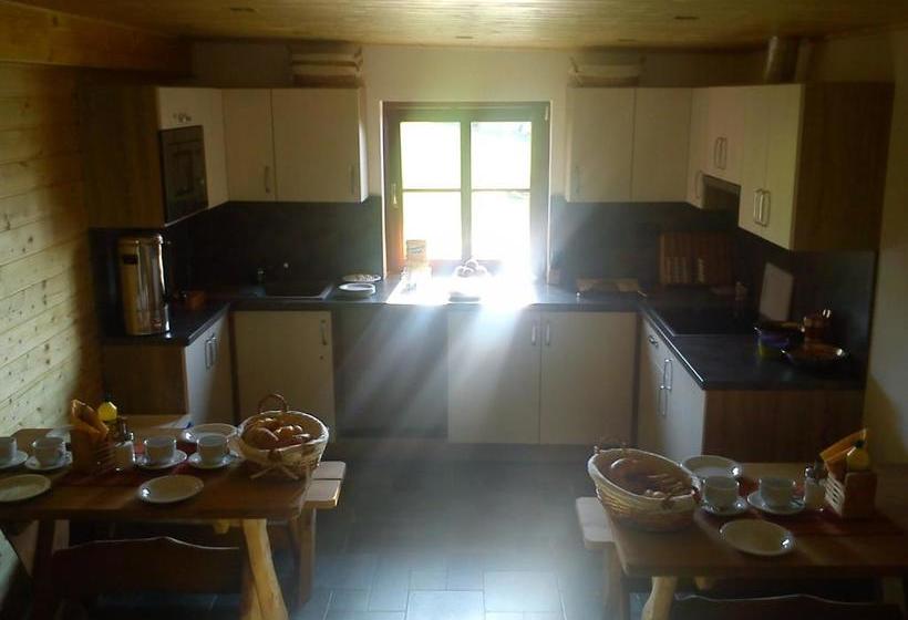 بنسيون Chata   Srub Kašparáci