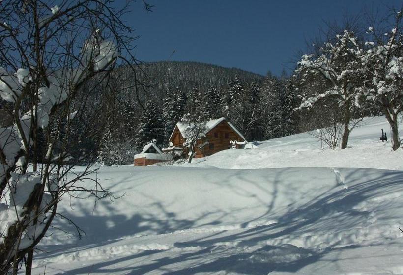 بنسيون Chata   Srub Kašparáci