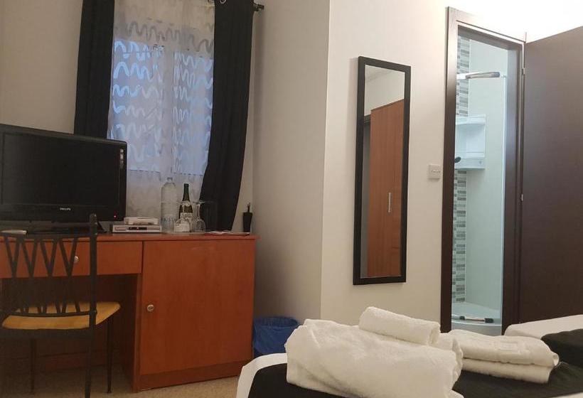 پانسیون D Ambrogio Guest House