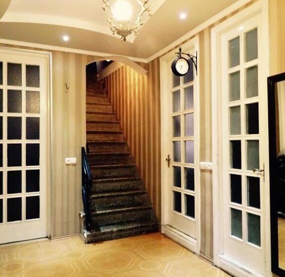 پانسیون Erik's Guest House