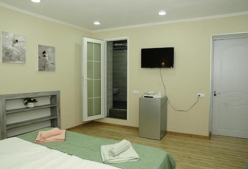 پانسیون Erik's Guest House