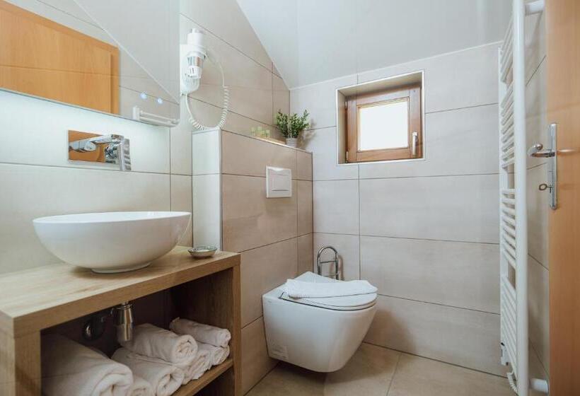 پانسیون Gostišče Iršič